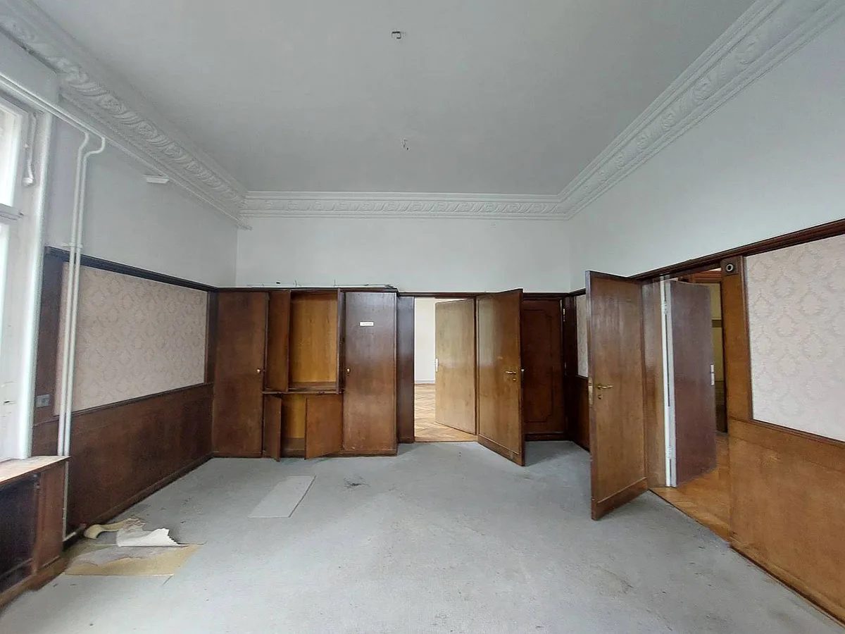 our showroom before renovation
