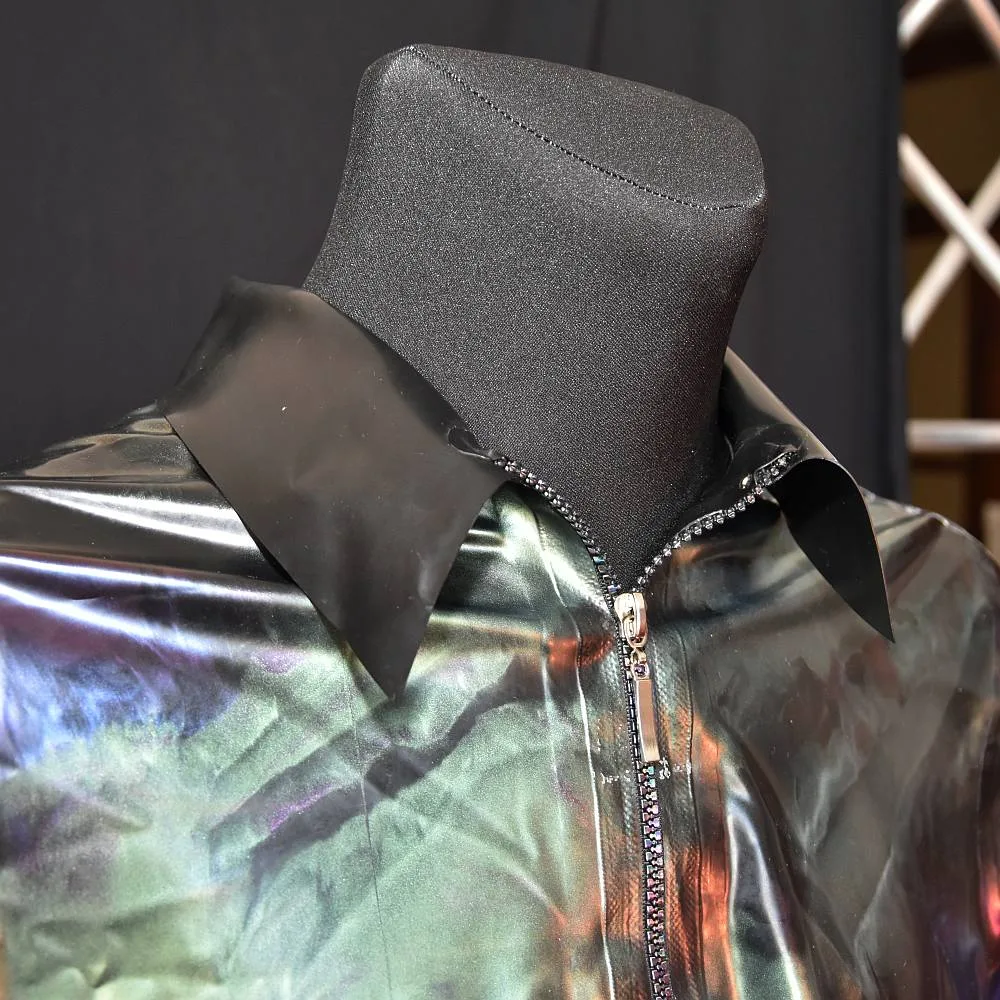 Se'tyo Bringing the Colors Back collection - Latex Shirt (collar detail)